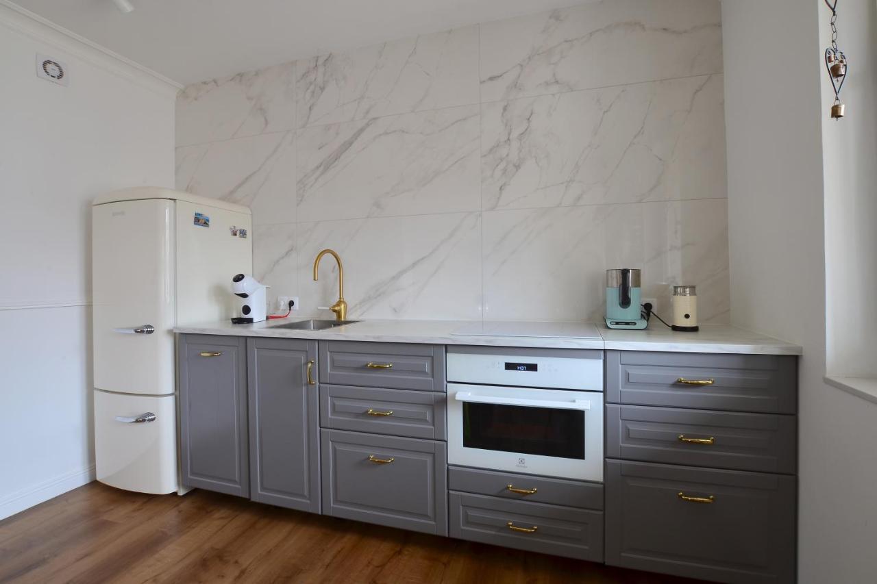 Apartament Biala Sowa - Weisse Eule Apartment Kołobrzeg Extérieur photo